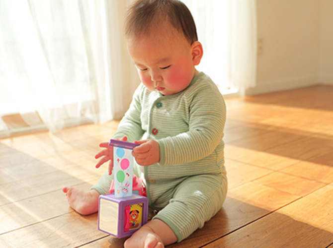 「なんだろう？」「ふしぎ！」と感じる好奇心を育む遊び。 イメージ